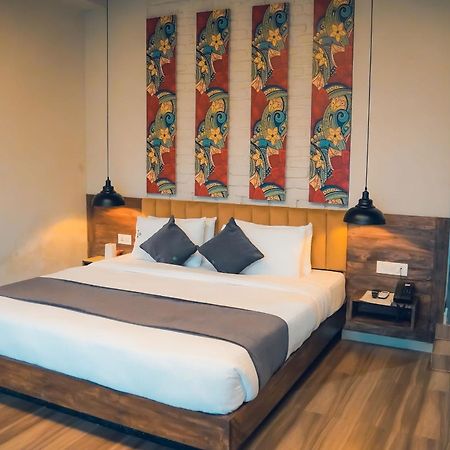 Jade City Hotel ポカラ エクステリア 写真