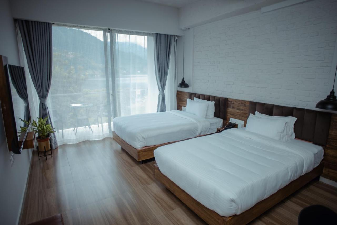 Jade City Hotel ポカラ エクステリア 写真