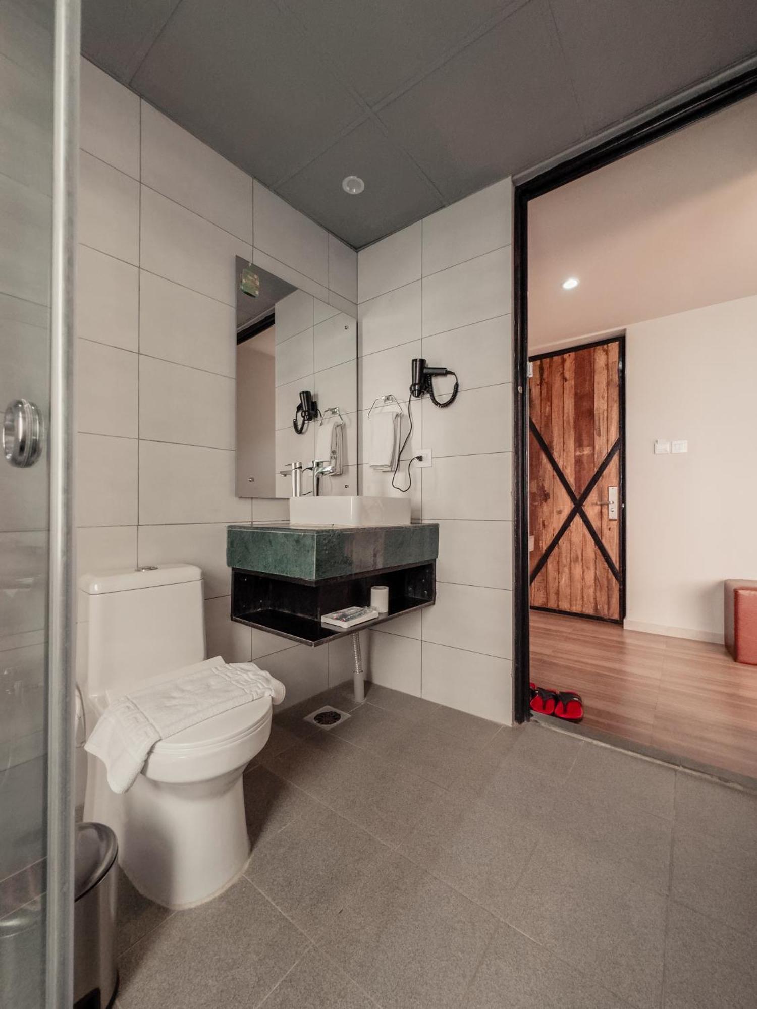 Jade City Hotel ポカラ エクステリア 写真